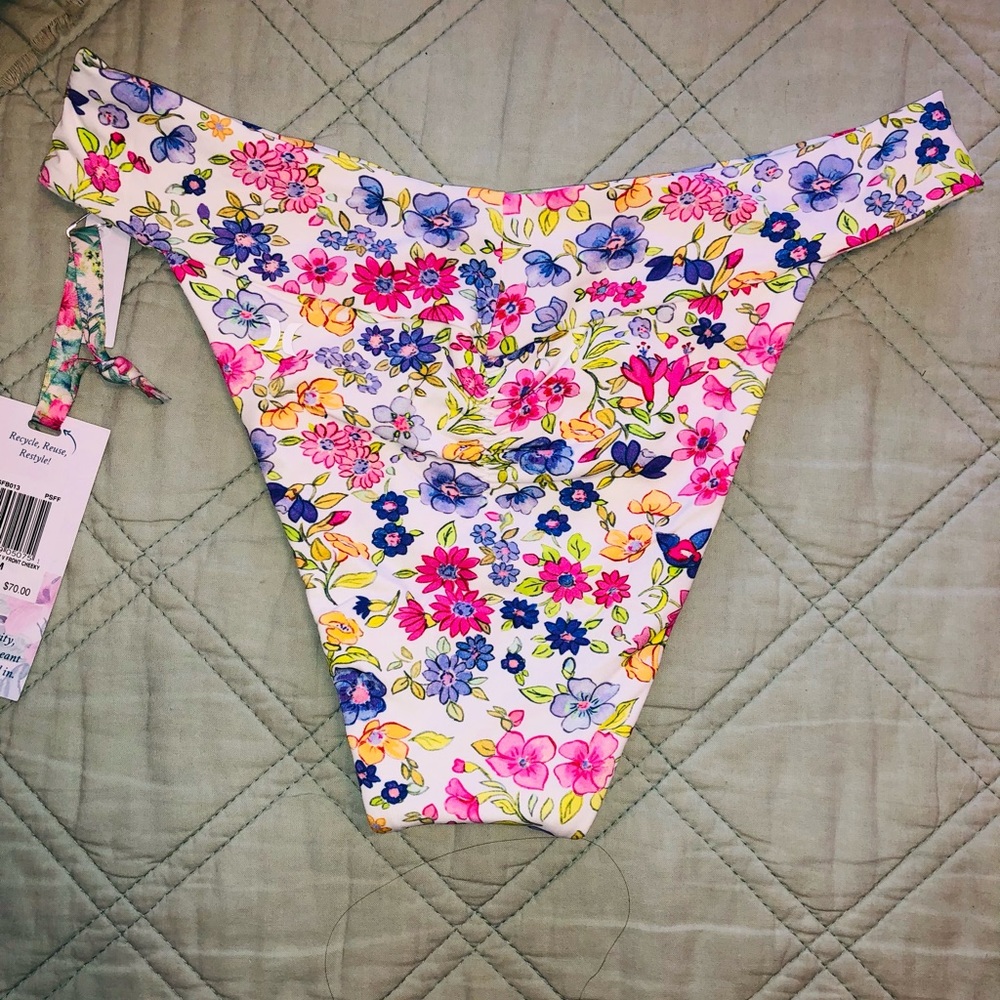 LoveShackFancy x Hurley bikini bottom (M) - Picture 4 of 8